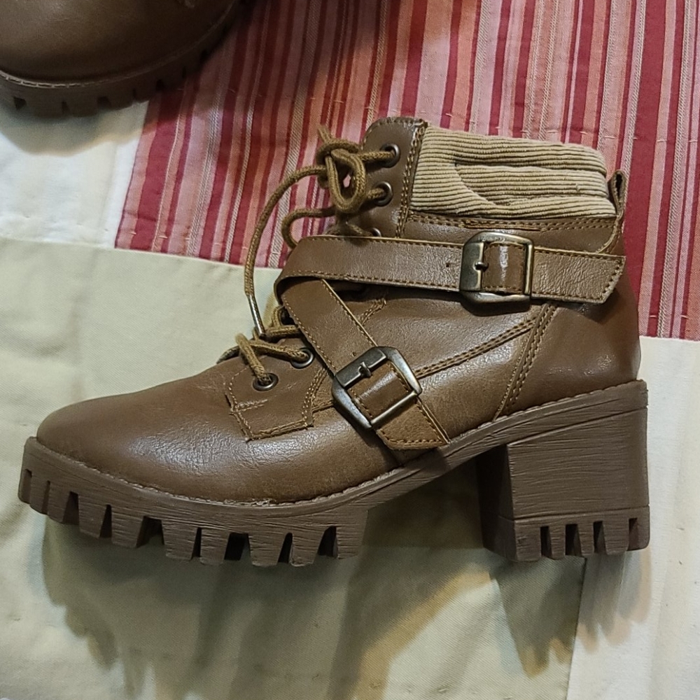 Boots - Picture 2 of 2
